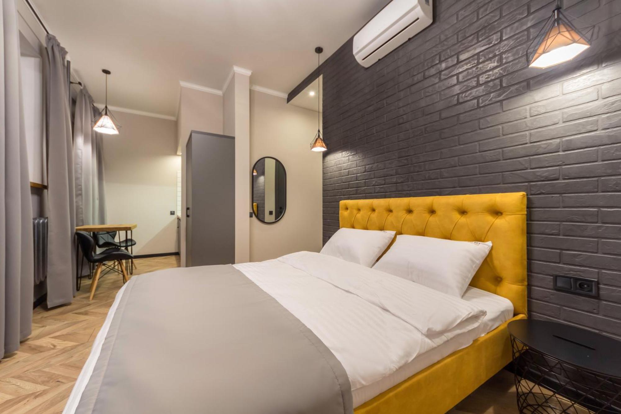 Self Check-In Apartments Maidan Area Kiew Exterior foto